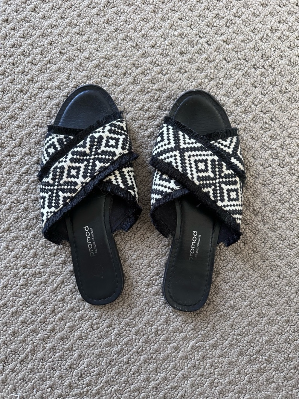 Promod Black and White Crossband Slide Sandals